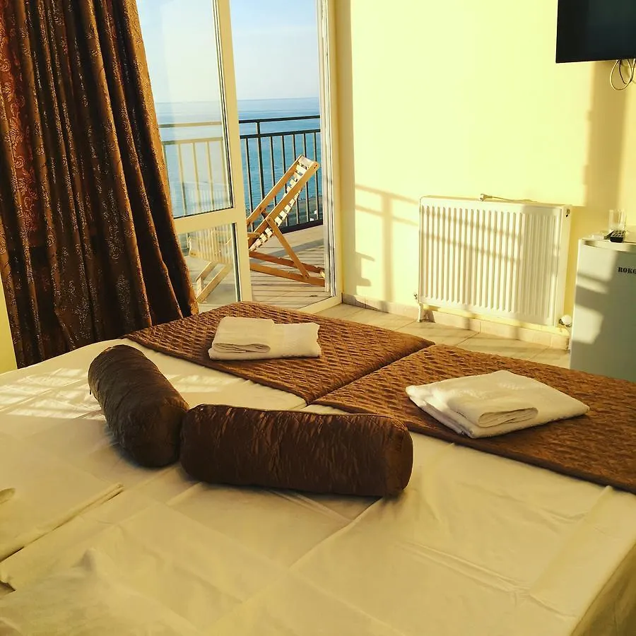 Hotel Guesthouse Lola Батуми 3*,